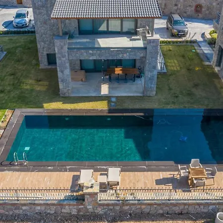 Luxury 4 Bedroom With A Fantastic Sea View Bitez 别墅